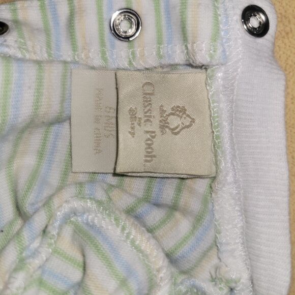 Classic Pooh Baby Romper Green Winnie the Pooh “Fly Up!” Embroidery Outfit 6M - Picture 10 of 10